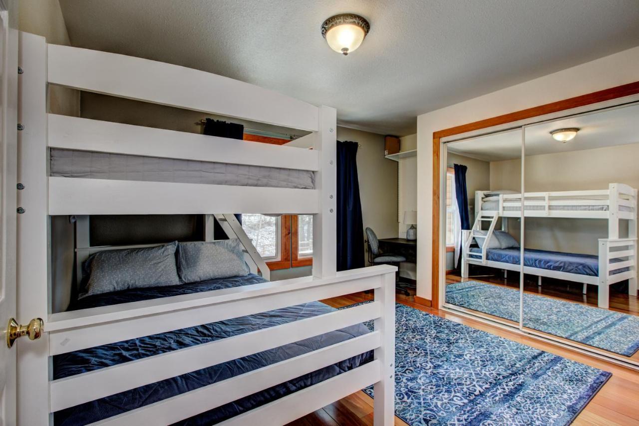 Twin Pines Cabin In Wilderness Ranch On Hwy 21, Amazing Views, 20 Ft Ceilings, Fully Fenced Yard, Pet Friendly, , Go Paddle Boarding At Lucky Peak, Or Snowshoeing In Idaho City And Take In The Hot Springs, Sleeps 10! Boise Exterior foto