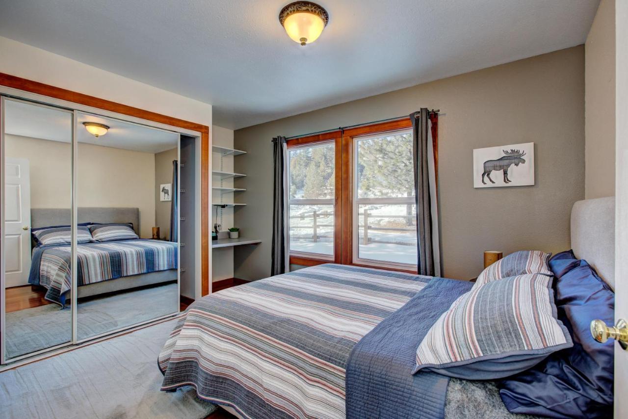 Twin Pines Cabin In Wilderness Ranch On Hwy 21, Amazing Views, 20 Ft Ceilings, Fully Fenced Yard, Pet Friendly, , Go Paddle Boarding At Lucky Peak, Or Snowshoeing In Idaho City And Take In The Hot Springs, Sleeps 10! Boise Exterior foto